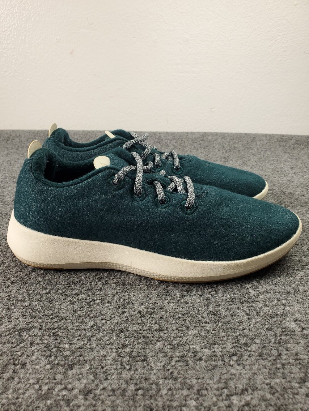 Allbirds Wool Runner Mizzle Sneakers Womens 9 Merino Wool Green Water Repellent